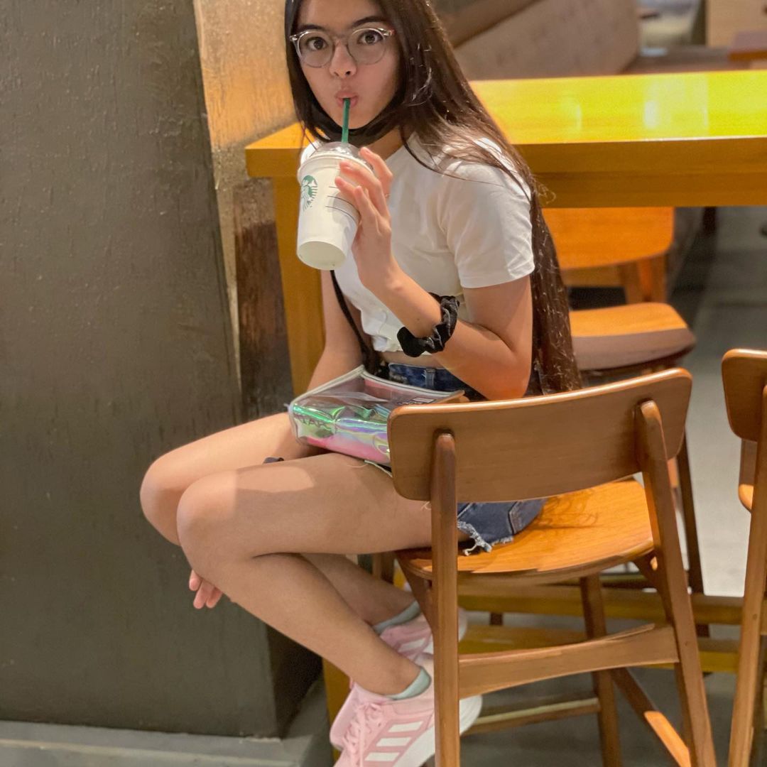 ruhanika dhawan