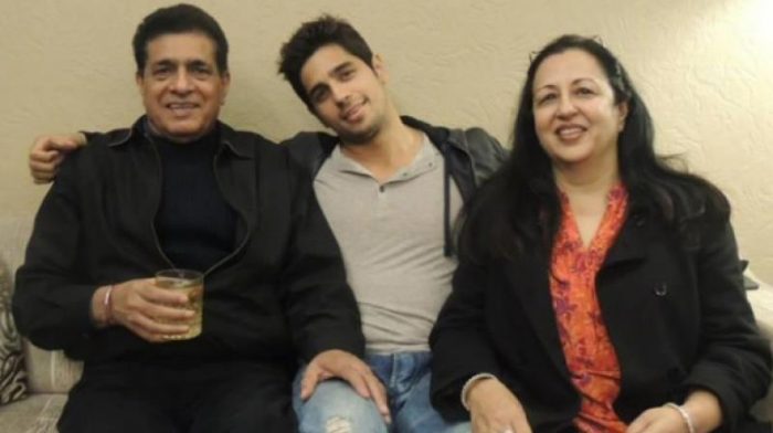 sidharth malhotra with father sunil malhotra