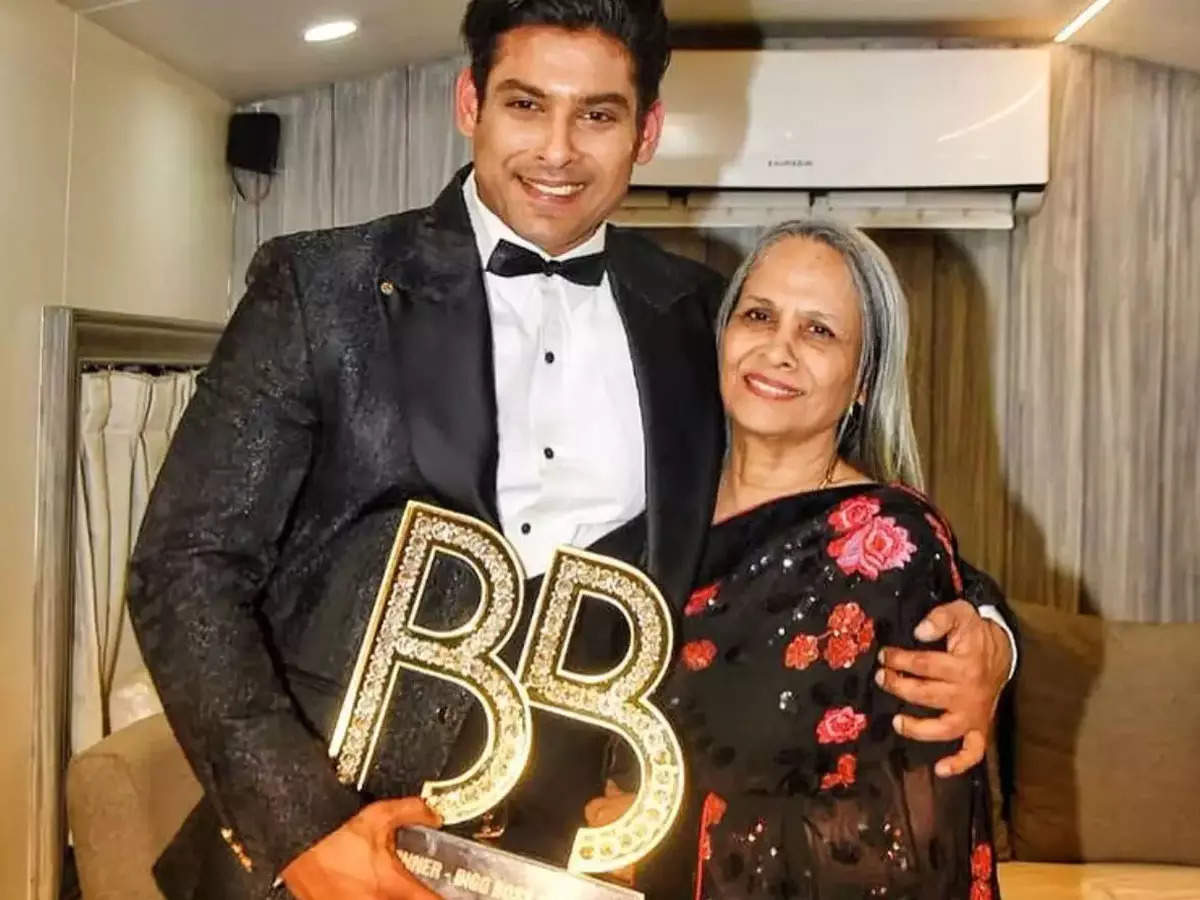 sidharth shukla mother