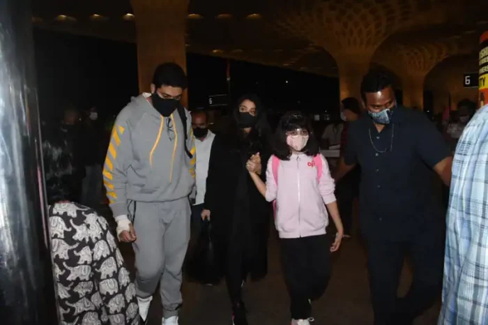 Aishwarya-Rai with family 