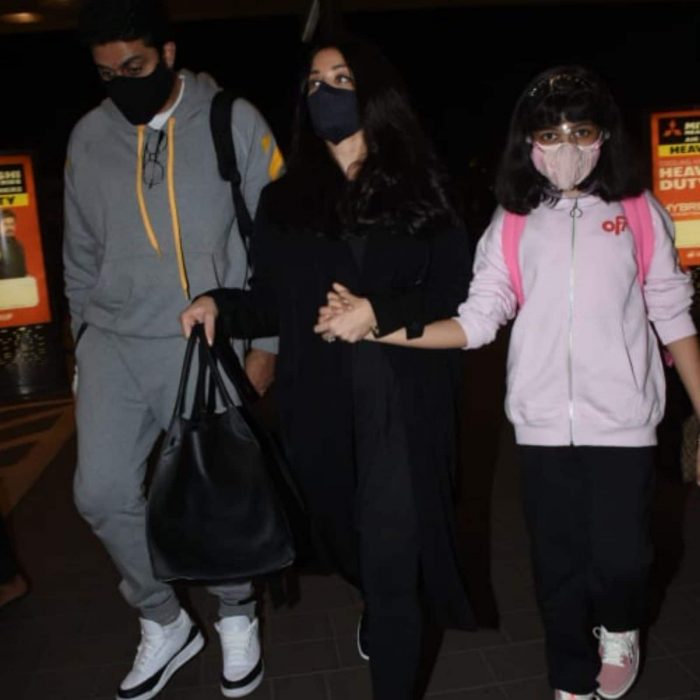 Aishwarya-Rai with family 