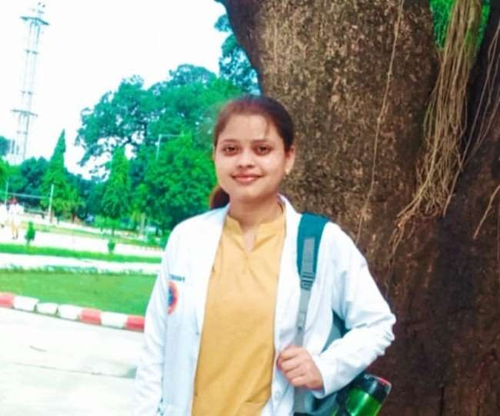 lahor-daughter-got-mbbs-seat-in-gorakhpur-aiims