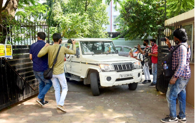 ncb team at ananya pandey residence