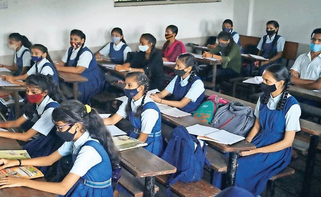 Films screening in WB schools