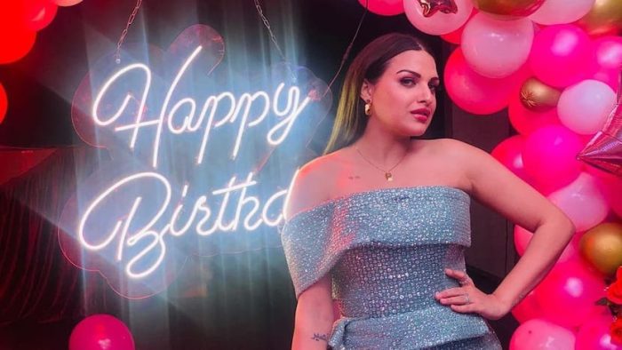 Himanshi Khurana