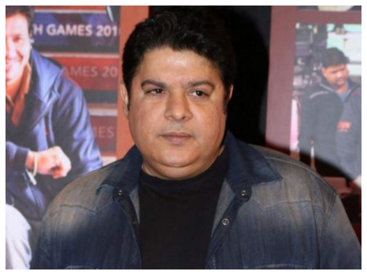 sajid khan kisses the journalist