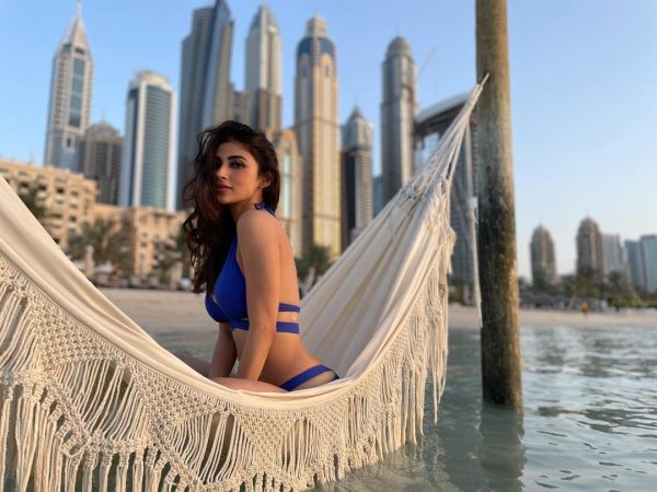 mouni roy