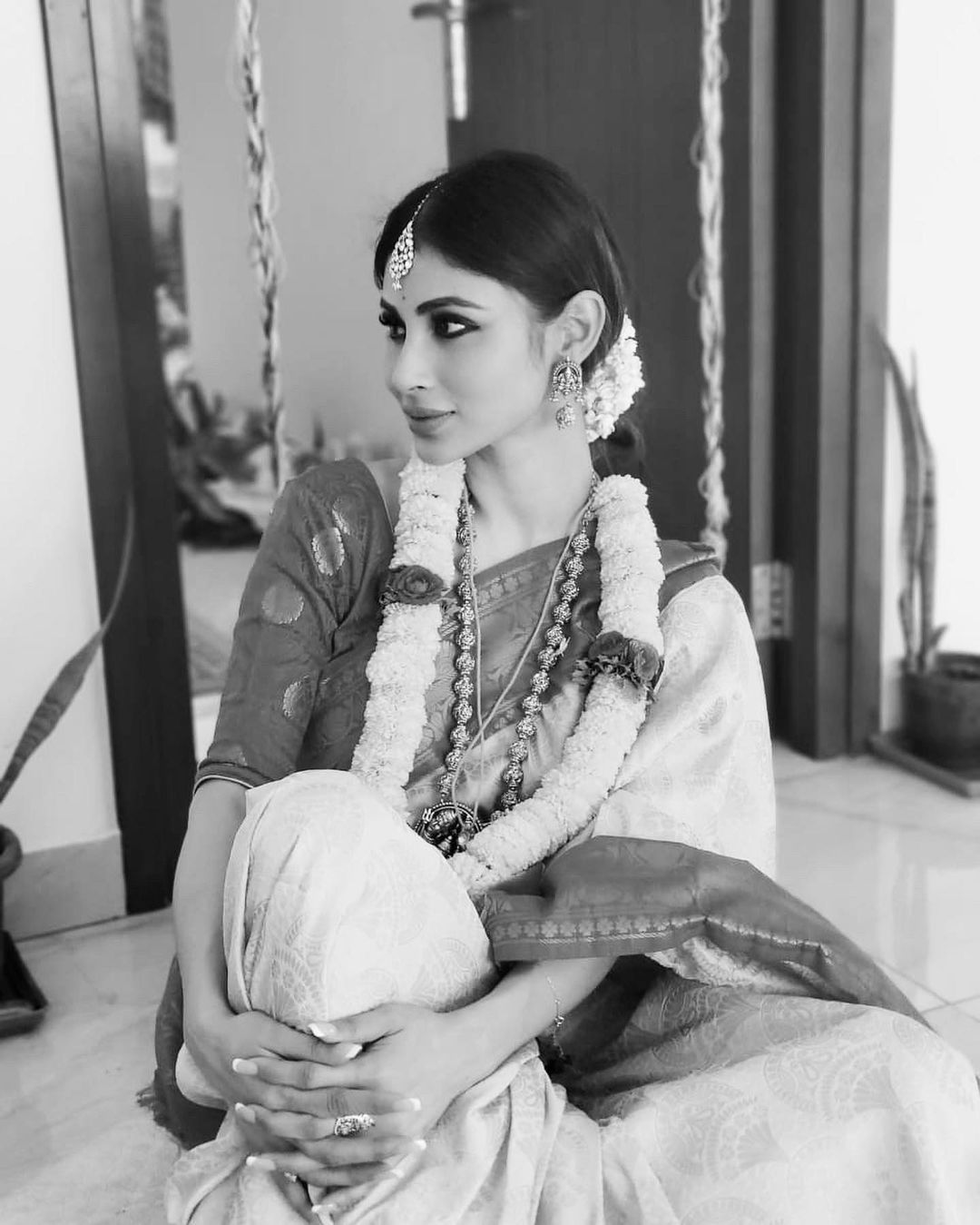 mouni roy