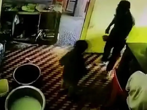 Child fell in boiling water