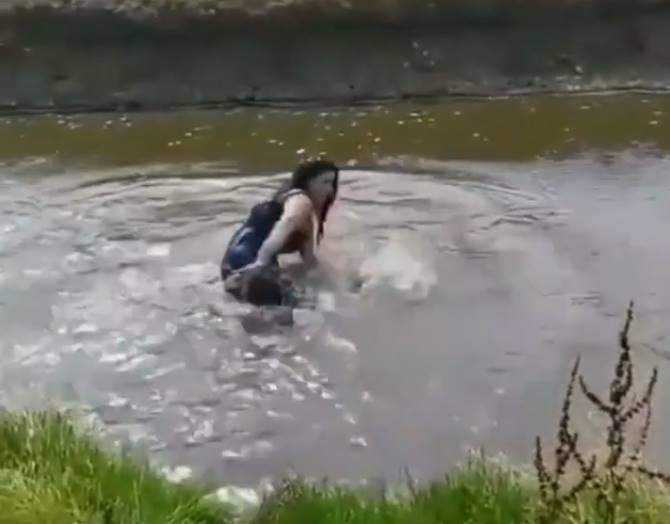 girl fall into cannel 