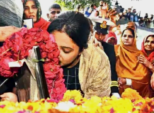 martyr kuldeep rao funeral wife yashwani