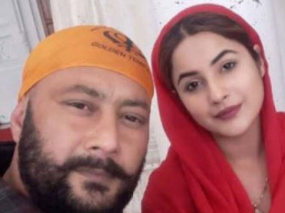 shehnaaz gill with father