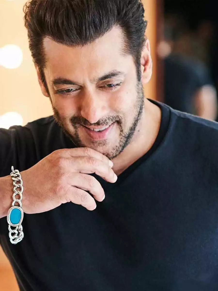 salman khan bracelet