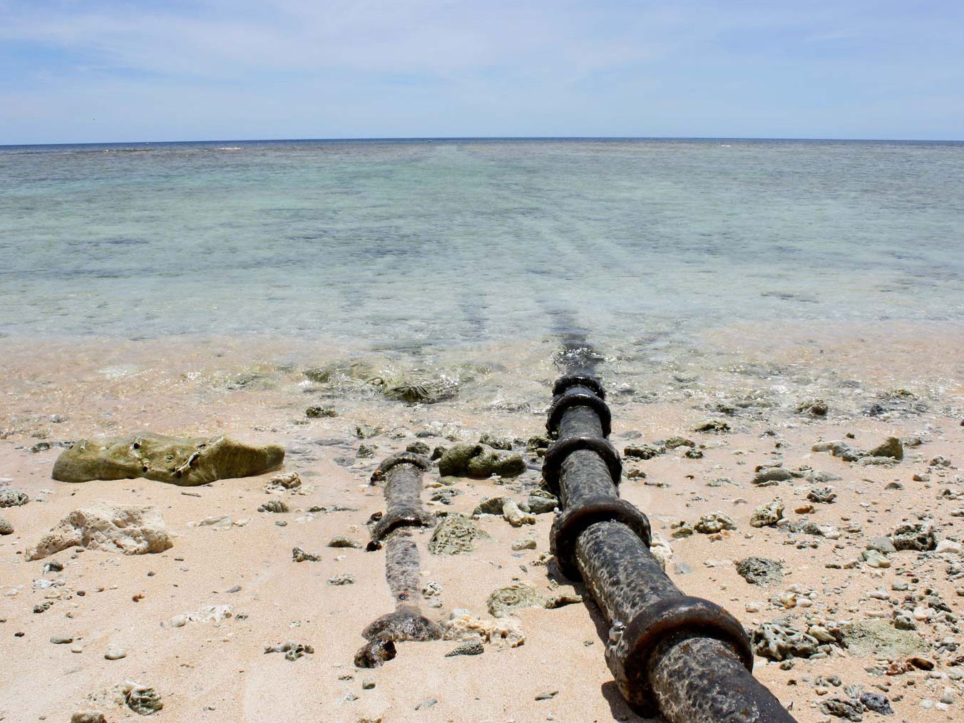 underground-cables-network-in-sea-is-the-source-of-internet-know-some-amazing-facts