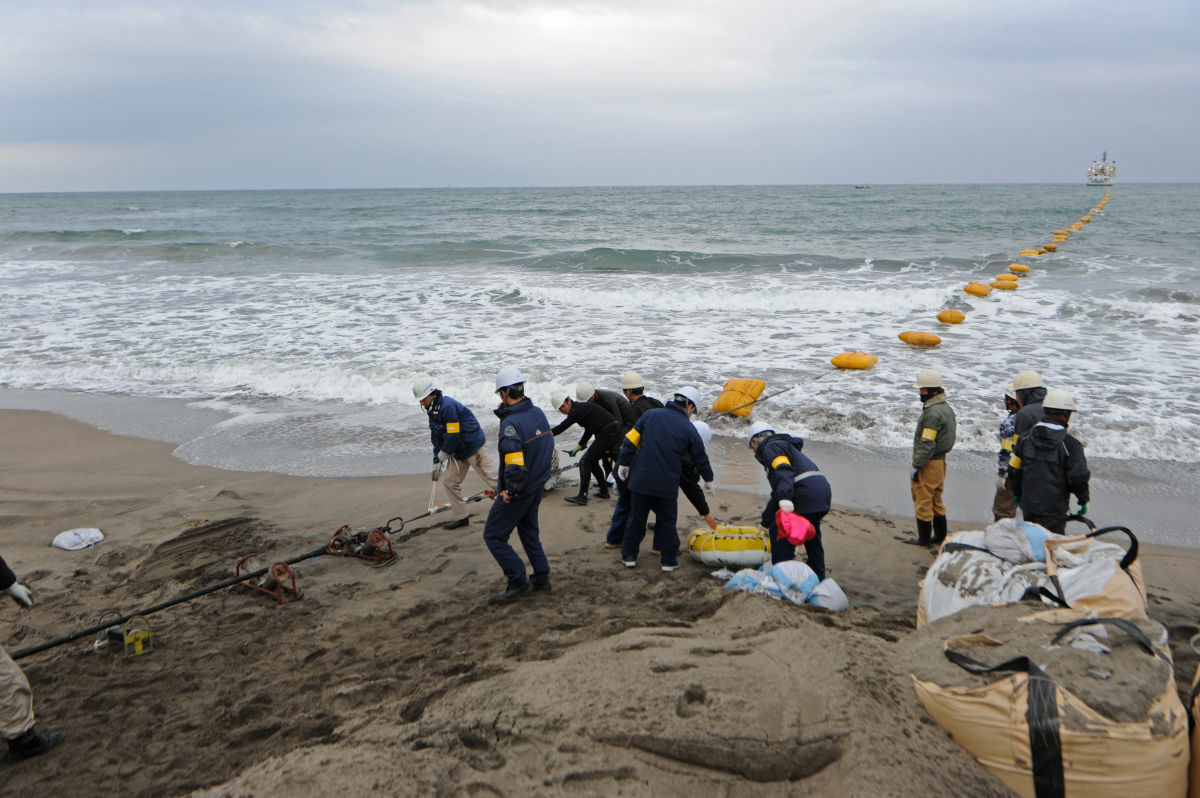 underground-cables-network-in-sea-is-the-source-of-internet-know-some-amazing-facts