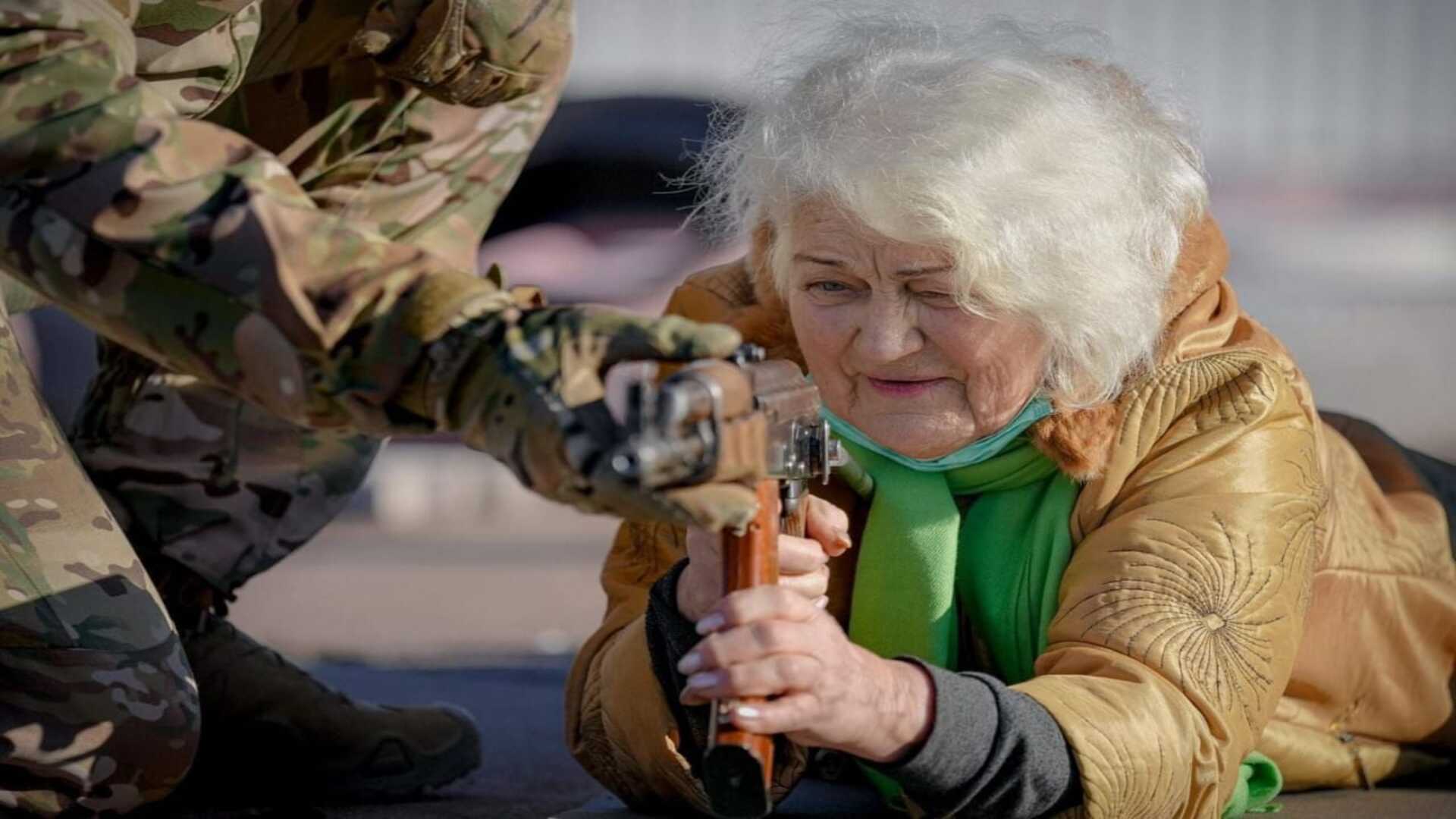 ukraine female soldiers