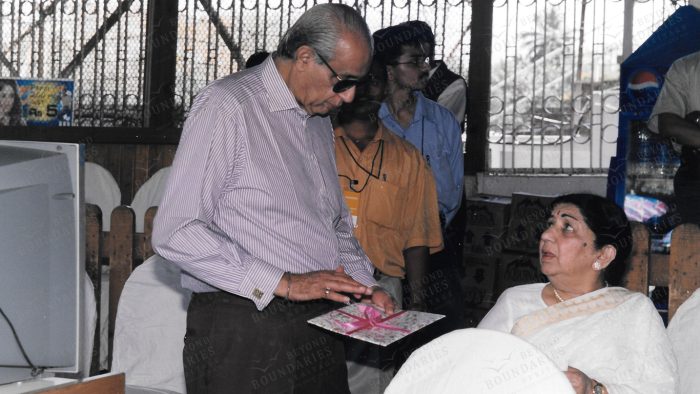 lata mangeshkar and raj singh dungarpur