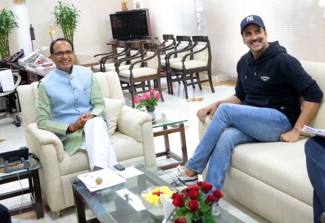 akshay kumar and shivraj singh 