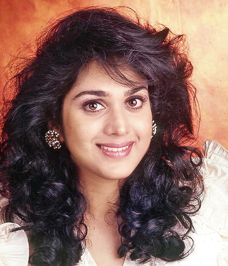 meenakshi seshadri