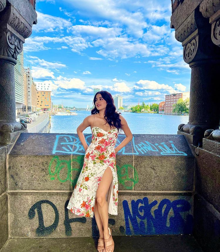 janhvi kapoor