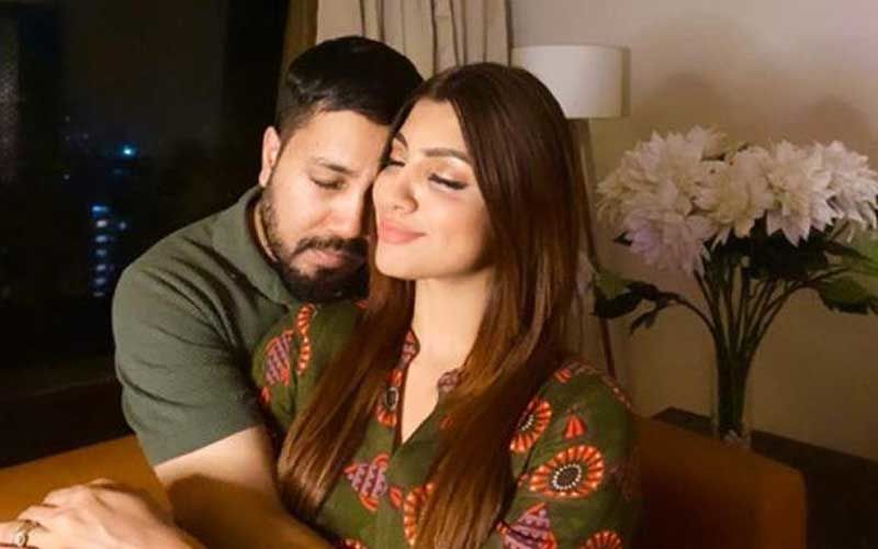 akanksha puri and mika singh 