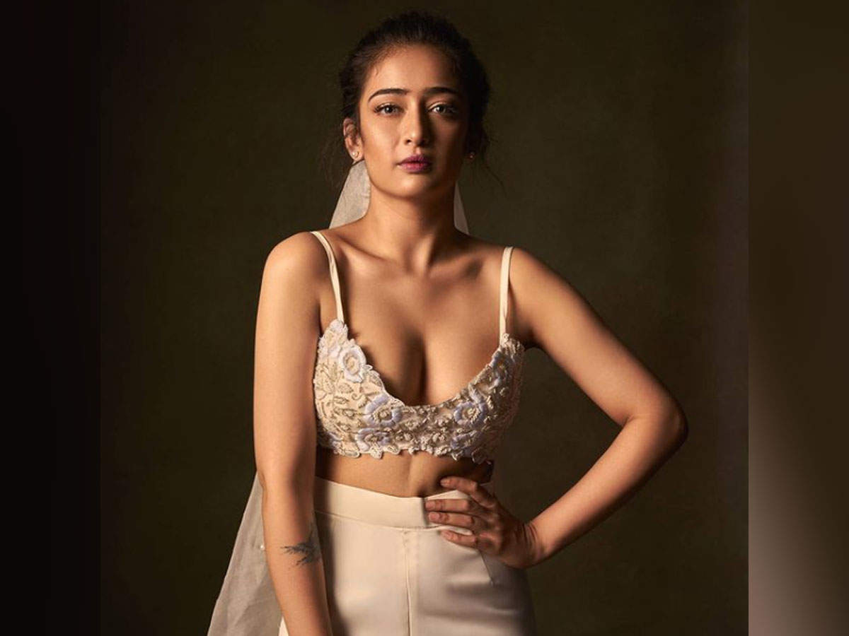 akshara haasan