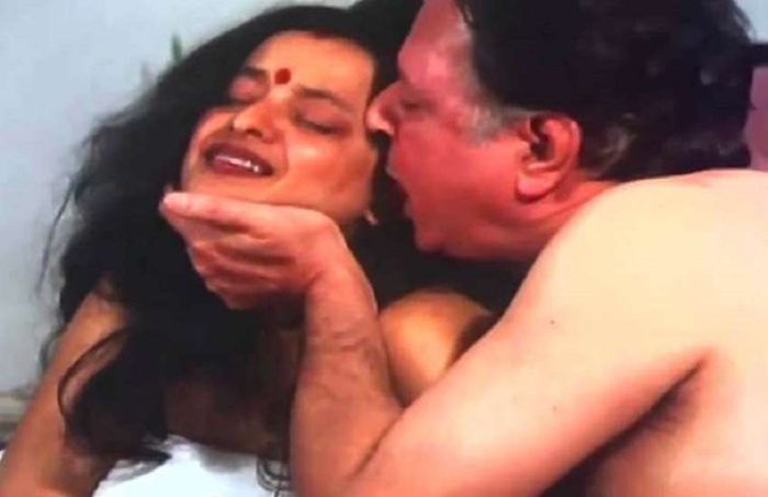 rekha and om puri bold scene