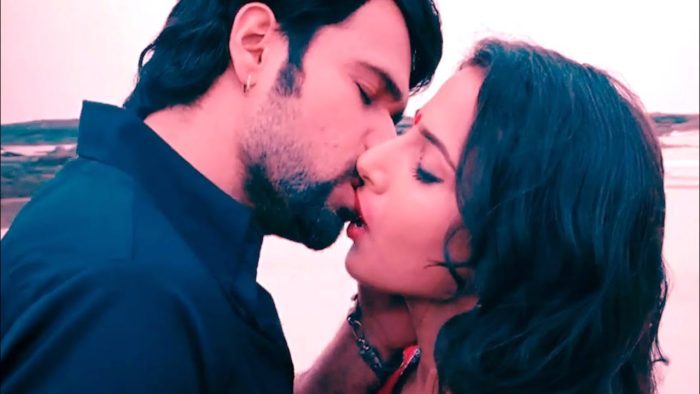 emraan hashmi and vidya balan bold kissibg scene
