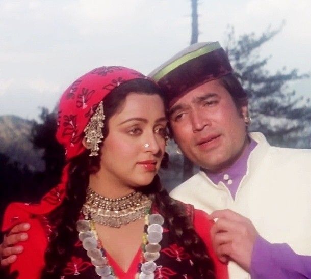 rajesh khanna and mumtaz and hema malini