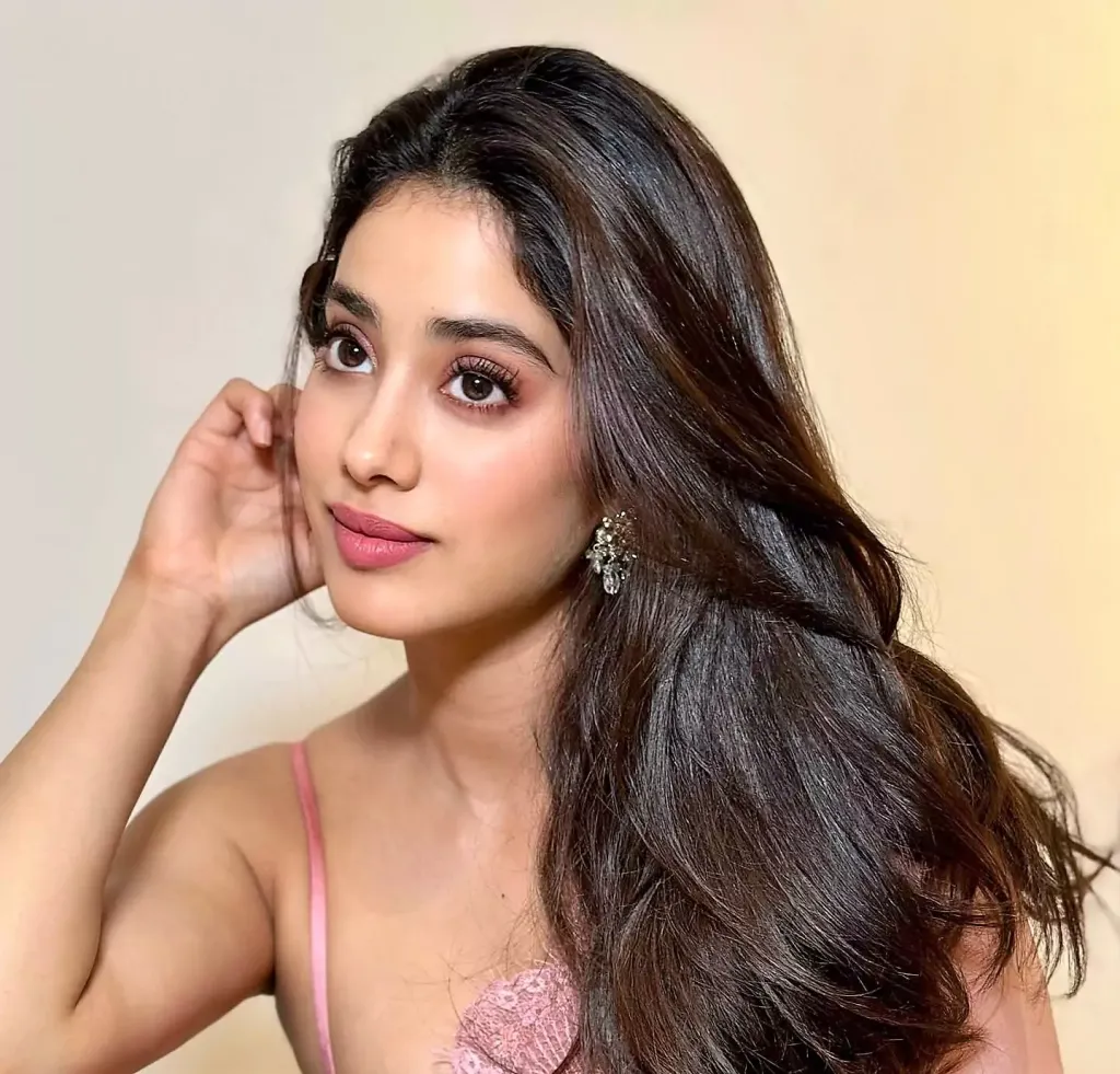 janhvi kapoor 